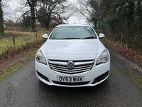 Used Vauxhall Insignia 163 HP (119 kW) 2013 White Hatchback