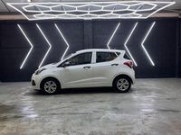 Used Hyundai i10 2015 White Hatchback