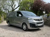 Second-hand Vauxhall Vivaro Sportive 150 CP (110 kW) 2021 Gri Monovolum