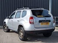 Used Dacia Duster Ambiance 114 HP (83 kW) 2017 Silver SUV