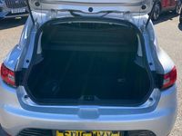 Gebraucht Renault Clio IV Dynamique 75 PS (55 kW) 2016 Silber Kleinwagen
