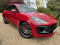 Used Porsche Macan 380 HP (279 kW) 2022 Red SUV