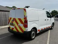 Used Vauxhall Vivaro Edition 100 HP (73 kW) 2019 White MPV