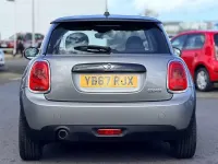 Używany Mini Cooper Hatch 2017 Srebrny Hatchback