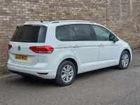 Used VW Touran SE 150 HP (110 kW) 2019 White MPV