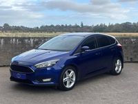 Used Ford Focus Zetec 125 HP (91 kW) 2015 Blue Hatchback