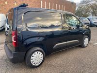 Second-hand Vauxhall Combo 2022 Negru Monovolum