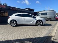 Used Vauxhall Astra GTC SRi 2014 White Hatchback