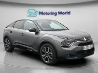 Begagnad Citroën e-C4 Shine 100 kW (136 HK) 2022 Halvkombi