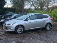 Usado Ford Focus Zetec 2014 Prateado Citadino