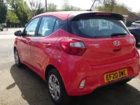 Gebraucht Hyundai i10 SE 66 PS (48 kW) 2020 Rot Kleinwagen