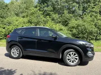 Used Hyundai Tucson SE 2018 Black SUV