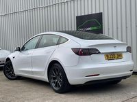 Used Tesla Model 3 Standard Range 239 kW (325 HP) 2020 White Sedan