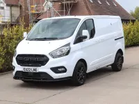 Used Ford Transit Custom Limited 130 HP (95 kW) 2022 White Van