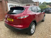 Used Nissan Qashqai Acenta Premium 113 HP (83 kW) 2014 Red SUV