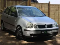 Begagnad VW Polo 2004 Silver Halvkombi