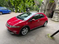 Begagnad Honda Civic ES 140 HK (102 kW) 2009 Röd Halvkombi