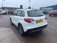 Gebraucht Suzuki Vitara SZ4 120 PS (88 kW) 2017 Weiß SUV