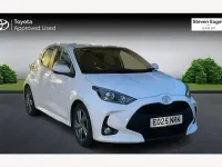Used Toyota Yaris 114 HP (83 kW) 2025 White Hatchback