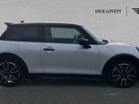 Used Mini Cooper Hatch 113 kW (154 HP) 2025 White Hatchback
