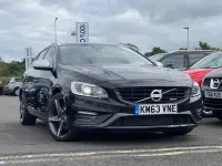 Usado Volvo V60 R-Design 136 CV (100 kW) 2013 Negro Familiar