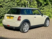 Usado Mini ONE Hatch 95 CV (69 kW) 2008 Blanco Utilitario