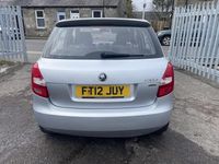 Used Skoda Fabia 60 HP (44 kW) 2012 Silver Hatchback