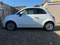 Gebraucht Fiat 500 Lounge 69 PS (50 kW) 2017 Weiß Kleinwagen