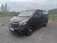 Second-hand Vauxhall Vivaro 95 CP (69 kW) 2017 Negru Monovolum