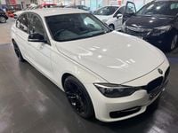 Begagnad BMW 320 Sport Line 2012 Vit Sedan
