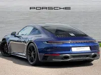 Begagnad Porsche 911 480 HK (353 kW) 2024 Blå Sportkupé