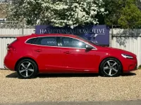 Begagnad Volvo V40 R-Design 152 HK (111 kW) 2018 Röd Halvkombi