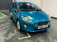 Used Ford Fiesta Titanium 100 HP (73 kW) 2018 Blue Hatchback