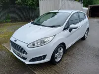 Used Ford Fiesta Zetec 2013 White Hatchback