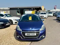 Used Peugeot 208 Allure 73 HP (53 kW) 2016 Blue Hatchback