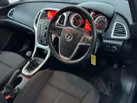Second-hand Vauxhall Astra SRi 2014 Negru Break