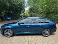 Used Skoda Superb 220 HP (161 kW) 2017 Blue Estate