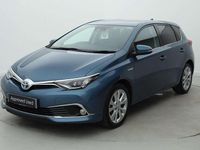 Usado Toyota Auris Hybrid 134 HP (98 kW) 2018 Azul Citadino