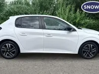 Used Peugeot 208 Active+ 102 HP (75 kW) 2023 White Hatchback