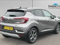 Usado Renault Captur Techno 145 HP (106 kW) 2023 Cinzento SUV