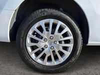 Used Vauxhall Vivaro S 100 HP (73 kW) 2023 White MPV