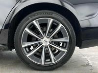 Used Volvo V60 Momentum 163 HP (119 kW) 2022 Black Estate