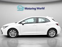 Used Toyota Corolla 140 HP (102 kW) 2023 White Hatchback