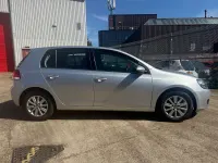 Usado VW Golf VIII 2023 Prateado Citadino