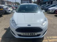 Used Ford Fiesta Zetec 2013 White Hatchback