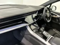 Used Audi Q7 S-Line 228 HP (167 kW) 2023 White SUV