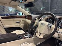 Used Bentley Flying Spur 625 HP (459 kW) 2015 White Sedan