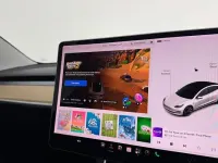 Used Tesla Model 3 Performance 461 kW (627 HP) 2019 White Sedan