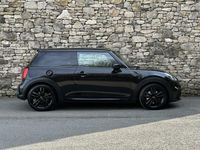 Używany Mini Cooper S Hatch 176 KM (129 kW) 2021 Czarny Hatchback