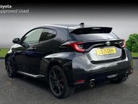 Usado Toyota Yaris 261 HP (191 kW) 2021 Preto Citadino